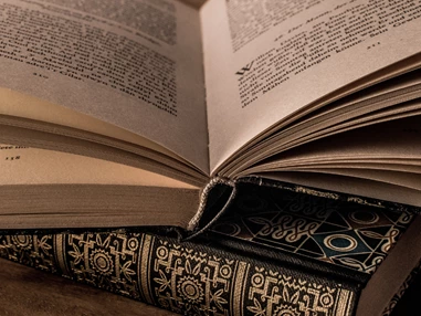 Ausflugsziel: Nibelungenhalle