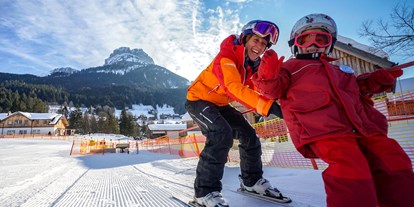 Ausflug mit Kindern - Nach den Anfängerstunden im Skikinderland und den ersten Schwüngen am Übungshang ist der Weg frei zur Panoramastraße, der längsten Familienabfahrt Österreichs - Skigebiet Loser Altaussee