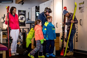 Ausflugsziel: 2 Skischulen mit Verleih direkt im Skigebiet - Skigebiet Loser Altaussee