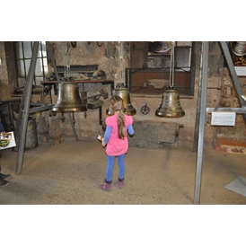 Ausflugsziel: Drei Glocken - anschlagen, hören, fühlen, ausprobieren und mitmachen ist erwünscht in unserem Museum. - Museum Glockengießerei Mabilon