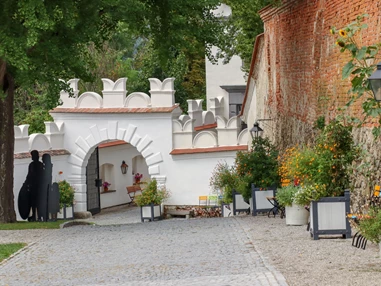 Ausflugsziel: Zugang Schallaburg - Schallaburg