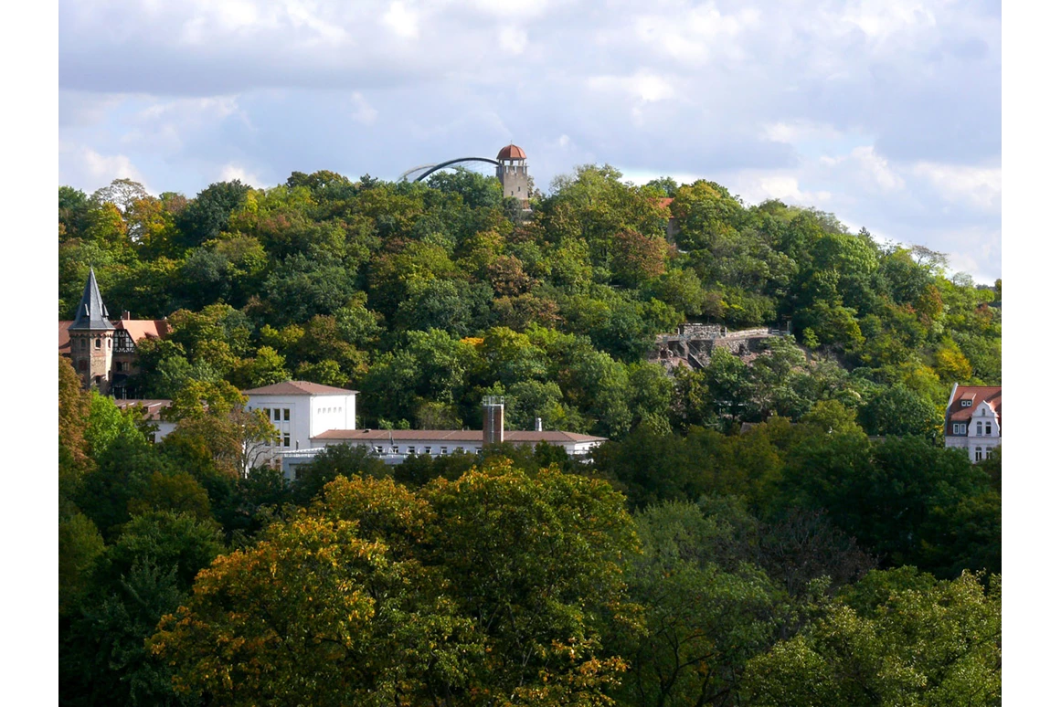 Ausflugsziel: Der Zooberg erhebt sich 130m über dem Saaletal - Zoologischer Garten Halle (Bergzoo)