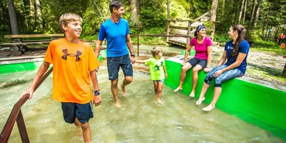 Voyage avec des enfants - Obertraun - Kneippanlage Weißenbach - Freiluftkneippanlage Weißenbach