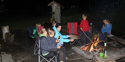 Reis met kinderen - Ybbs an der Donau - Lagerfeuer - Campingplatz Bärnkopf