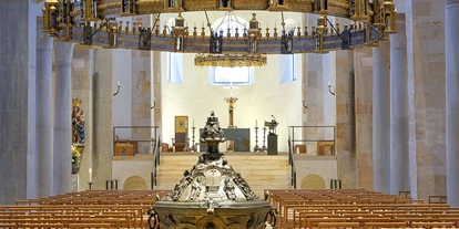 Ausflug mit Kindern - Alfeld (Leine) - Innenansicht des Hildesheimer Domes St. Mariä Himmelfahrt - Hildesheimer Dom St. Mariä Himmelfahrt