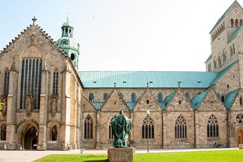 Ausflugsziel: Hildesheimer Dom St. Mariä Himmelfahrt