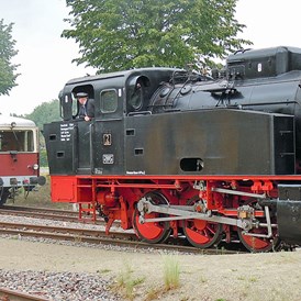 Ausflugsziel: Dieseltriebwagen und Dampflok in Harpstedt. - Jan Harpstedt