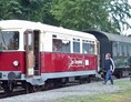 Ausflugsziel: Der Triebwagenzug wartet in Harpstedt am Gleis. - Jan Harpstedt