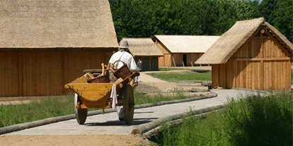 Ausflug mit Kindern - Hohenfelde (Kreis Plön) - Ein Blick in die Handwerkersiedlung - Oldenburger Wallmuseum