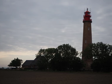 Ausflugsziel: © Bella Hettich - Leuchtturm Flügge auf Fehmarn