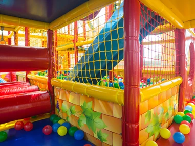 Ausflugsziel: Springding Indoorspielplatz Reichenburg