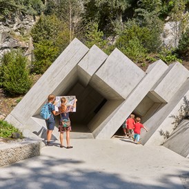 Ausflugsziel: Eingangsportal zur neuen Gletschergarten Felsenwelt. - Gletschergarten Luzern