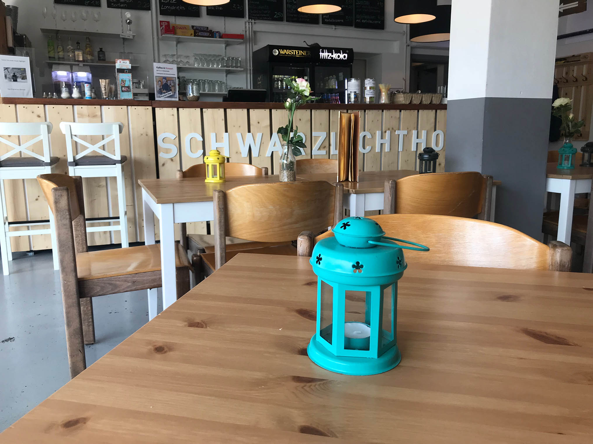 Ausflugsziel: SchwarzLichtHof GmbH Indoor*SchwarzLicht*Minigolf