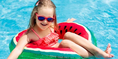 Reis met kinderen - Elm - Schwimmbad Altdorf