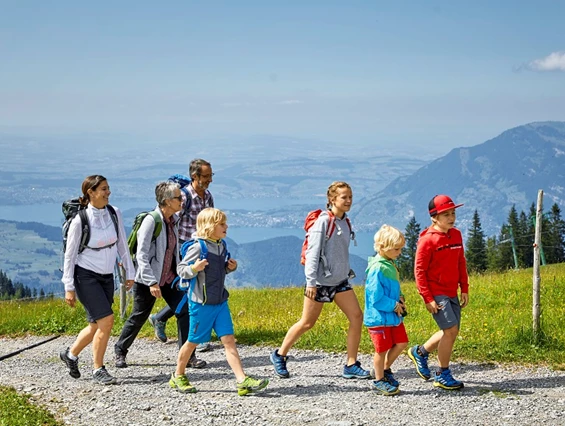 Ausflugsziel: Familie bei der Goldi-Familiensafari - Goldi-Familiensafari