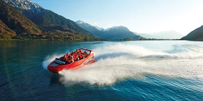 Voyage avec des enfants - erreichbar mit: Schiff - Jetboat Interlaken