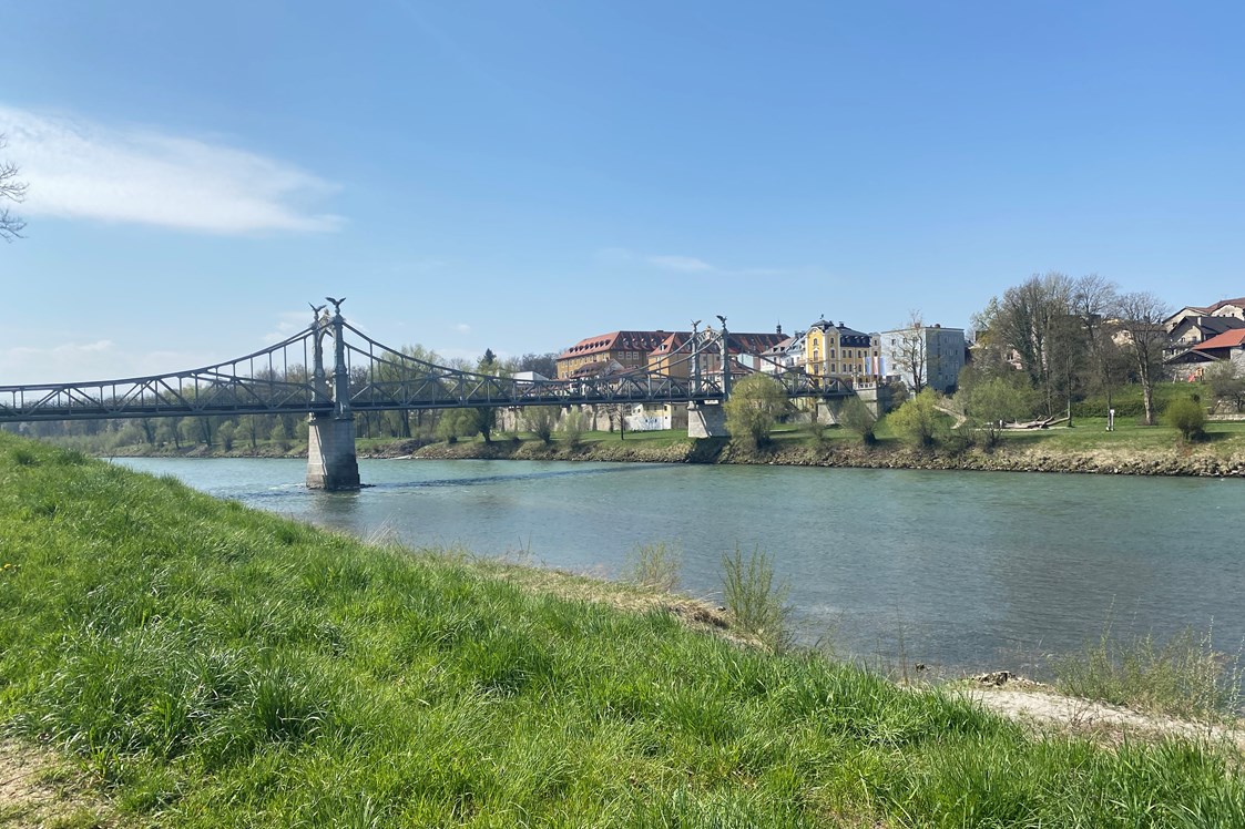 Ausflugsziel: Brücke Oberndorf Laufen - Zwei-Städte-Rundweg in Oberndorf bei Sbg.