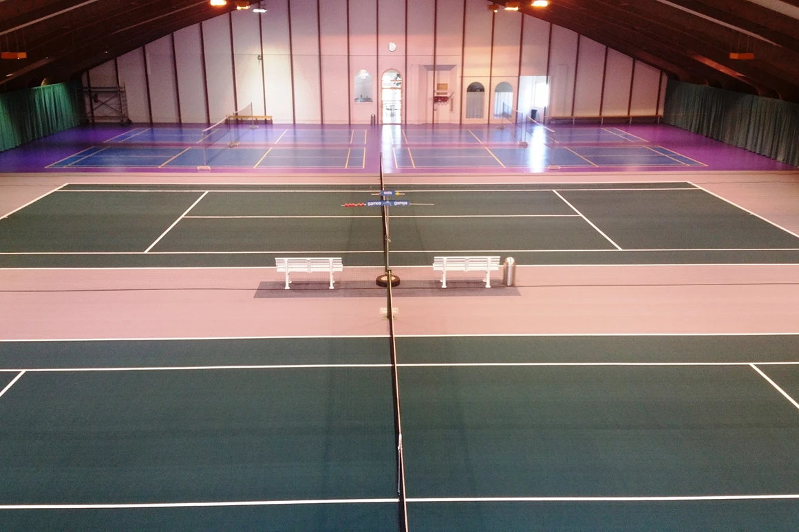 Ausflugsziel: 1001 Tennis & Badmintonhalle - 1001 Freizeitwelt