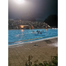 Ausflugsziel: Heimstätte des Wasserball Schweizermeisters
SC Kreuzlingen. 💙 - Schwimmbad Hörnli Kreuzlingen