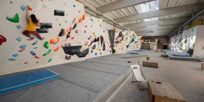 Voyage avec des enfants - La Chaux-de-Fonds - Kletterhalle Grimper Fribourg