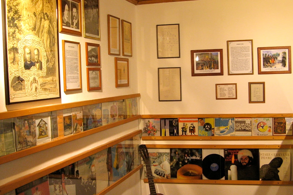 Ausflugsziel: Stille Nacht Ausstellung im Heimatmuseum - Museum in der Widumspfiste