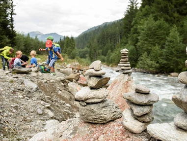 Ausflugsziel: Familienwanderungen (teils Kinderwagentauglich) am Kristberg und im Silbertal - Kinderwagentaugliche Wanderwege im Silbertal im Montafon