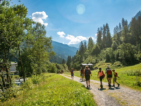 Ausflugsziel: "Muntafuner Gagla Weg" ist Montafonerisch und heißt übersetzt "Montafoner Kinderwege" - Gaglaweg (Kinderwanderweg) Silbertal im Montafon