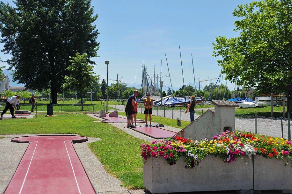 Viaggio con bambini - Alter der Kinder: Jugendliche - Isny im Allgäu - Minigolfplatz Hard