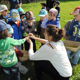 Ausflugsziel: Kräuterworkshops für Kinder & Erwachsene - ADAMAH BioHof