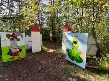 Ausflugsziel: Eingang Märchenwald
(c by Hotel Schwartz) - Schwartz Wald - Spielplatz