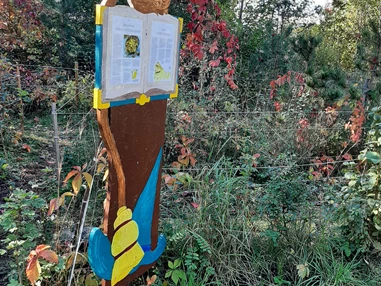 Ausflugsziel: Labyrinth mit Informationen zu Blumen + Kräutern.
(c by Hotel Schwartz) - Schwartz Wald - Spielplatz