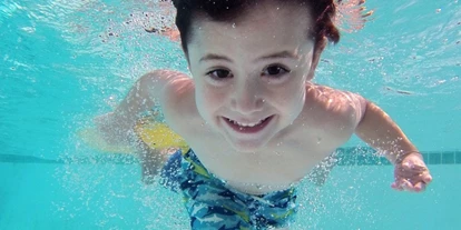 Ausflug mit Kindern - Wald am Arlberg - Schwimmbad Dalaas