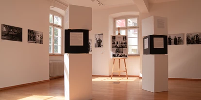 Viaggio con bambini - PLZ 79576 (Deutschland) - Sonderausstellung "Menschen im Museum" (bis 24.7.2022) - Museum am Lindenplatz
