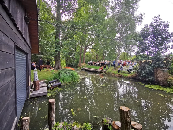 Ausflugsziel: Spreewaldkahnfahrten Detlefs Bootshaus und Naturhafen Raddusch Kahn und Kremserfahrten