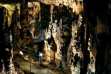 Ausflugsziel: Symbolbild für Ausflugsziel Tropfsteinhöhle Biserujka (Kvarner). - Tropfsteinhöhle Biserujka