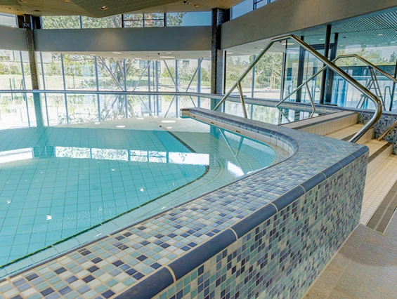 Ausflugsziel: Innenbecken Solebad Bad Wimpfen - Solebad Bad Wimpfen