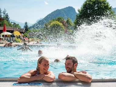 Ausflugsziel: Erlebnis-Waldschwimmbad Kössen