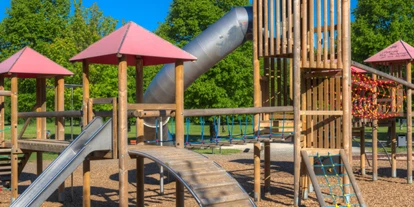 Trip with children - Ausflugsziel ist: ein Spielplatz - Mödling - Spielplatz Am Himmel