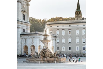 Ausflugsziel: Residenzgalerie und Dombogenterrasse mit Residenzbrunnen - DomQuartier Salzburg