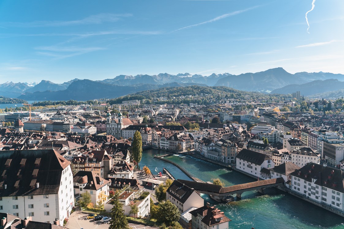 Ausflugsziel: Ausblick von der Museggmauer über die Stadt Luzern. - Luzern