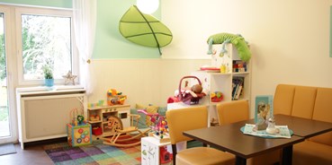 Ausflug mit Kindern - Preisniveau: moderat - Anif - Mai Raum Café-Bistro-Take Away für Familien