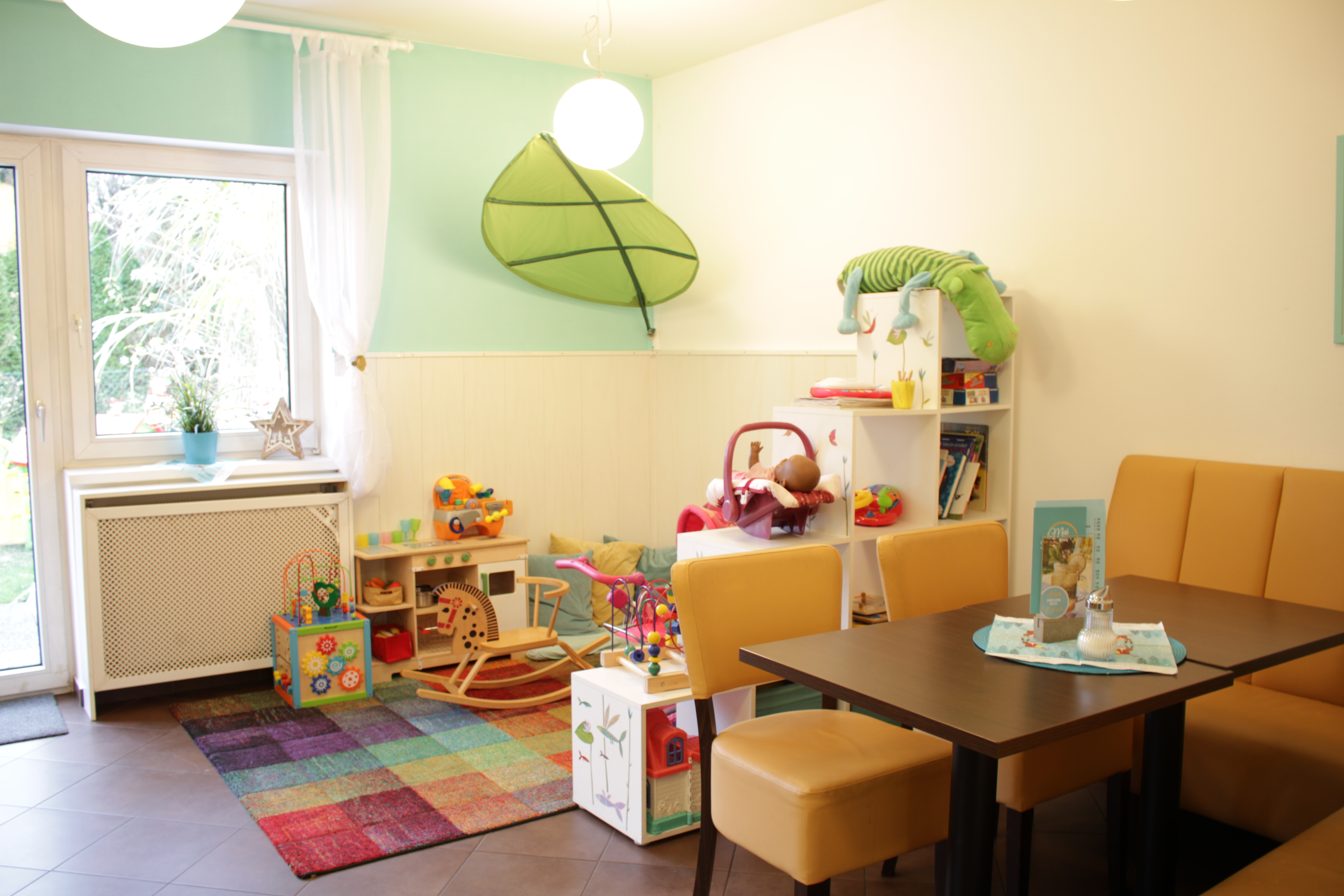 Ausflugsziel: Mai Raum Café-Bistro-Take Away für Familien