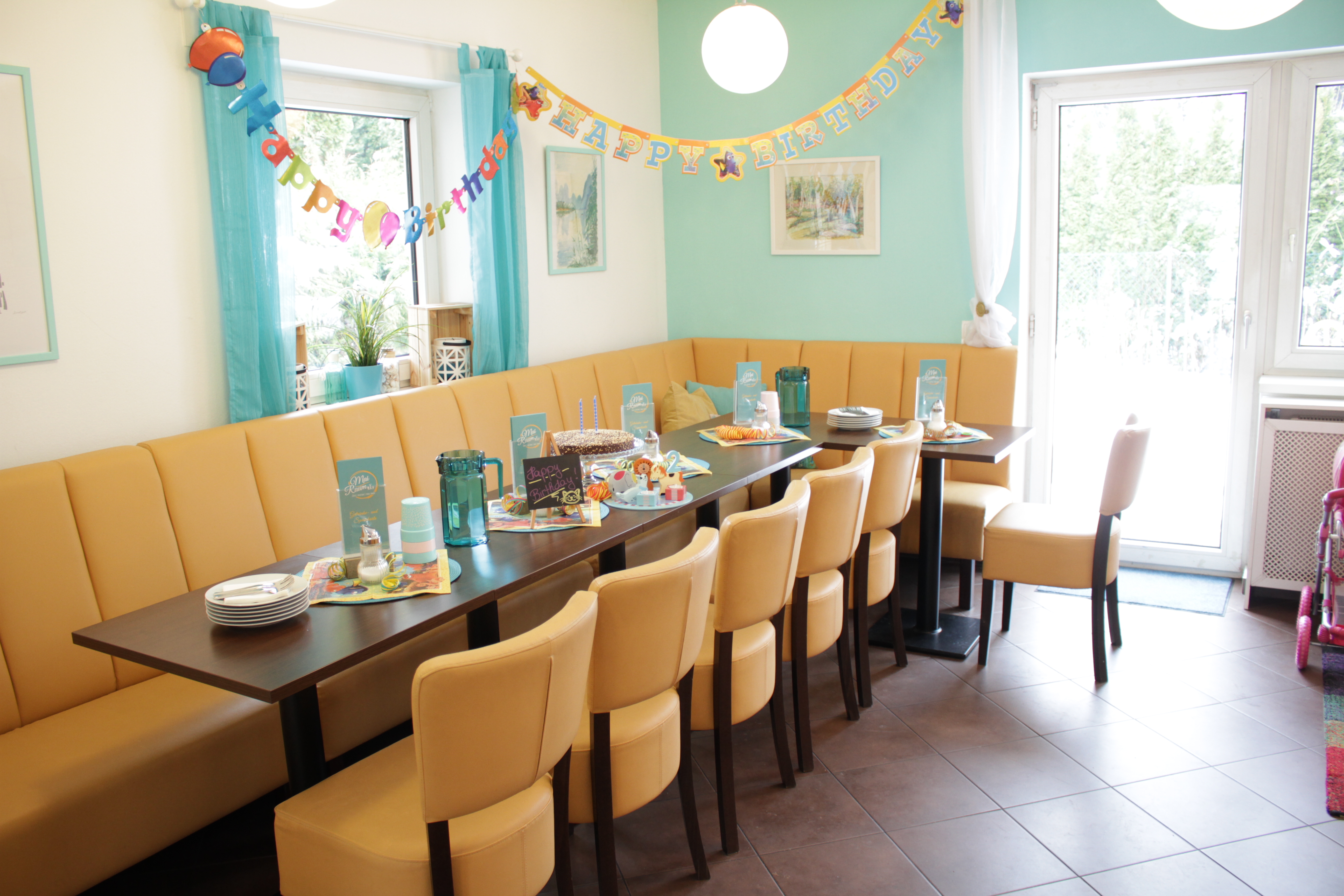 Ausflugsziel: Mai Raum Café-Bistro-Take Away für Familien