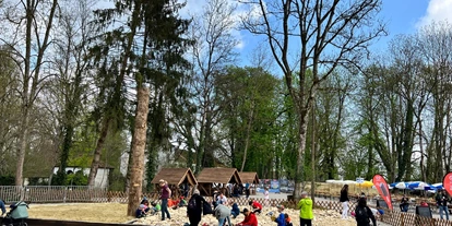 Reis met kinderen - Umgebungsschwerpunkt: Fluss - Dinoland im Schlosspark Katzenberg