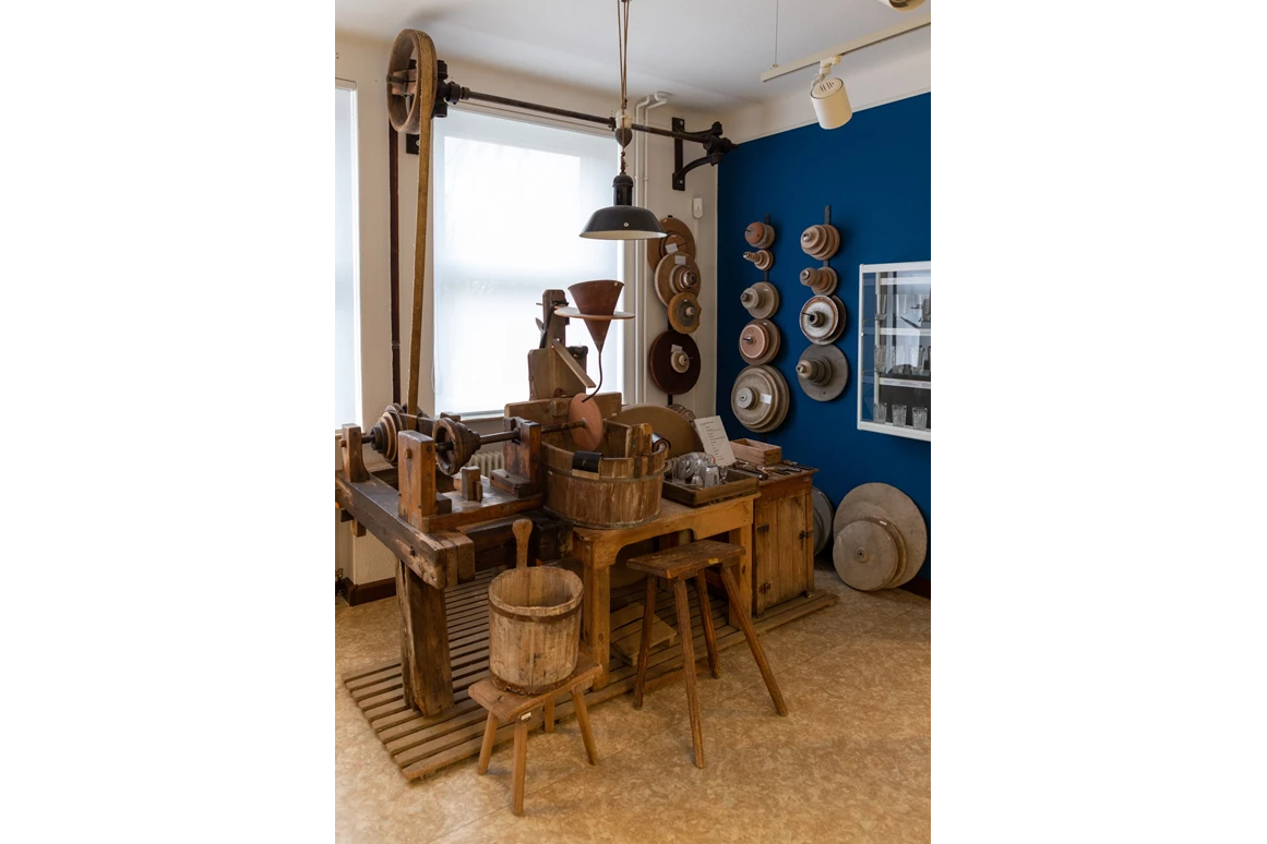 Ausflugsziel: Schleifwerkstelle
 - Glasmuseum Weißwasser - Oberlausitz - Sachsen