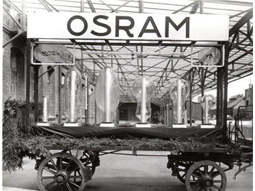 Ausflugsziel: Festwagen im Osram-Werk Weißwasser Mitte der 1930er Jahre
 - Glasmuseum Weißwasser - Oberlausitz - Sachsen