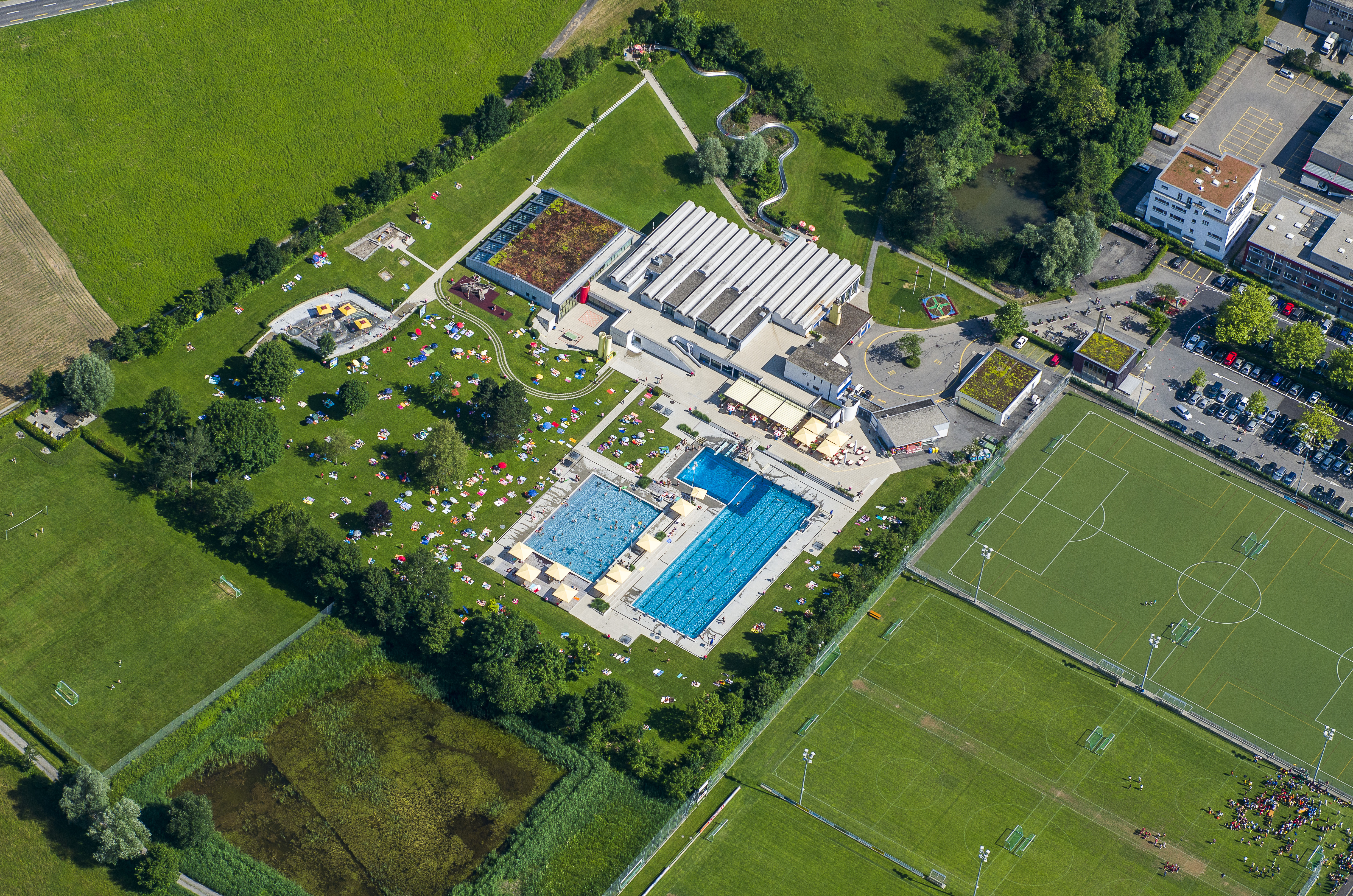 Ausflugsziel: Hallen- und Freibad Lättich