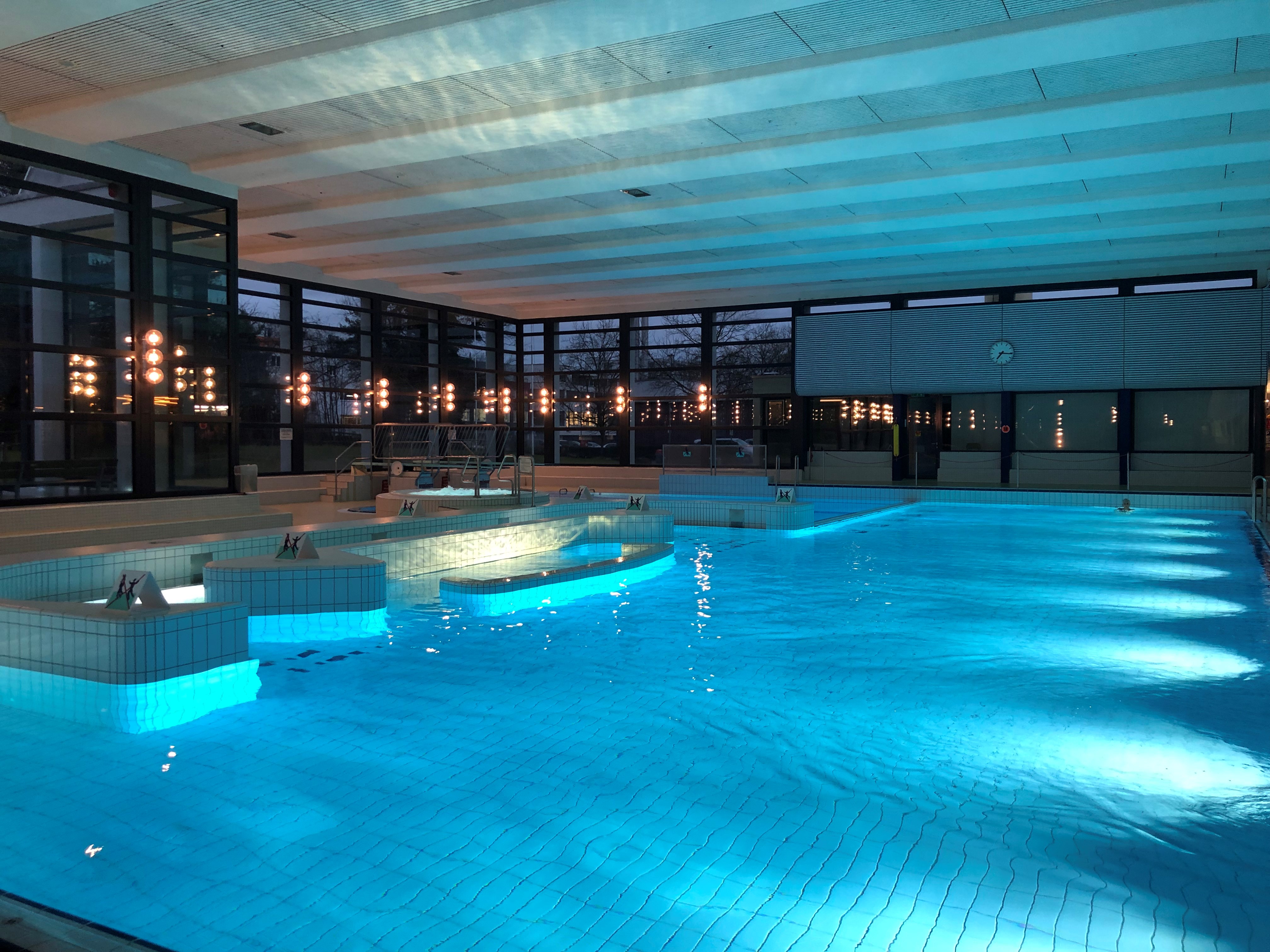 Ausflugsziel: Hallen- und Freibad Lättich