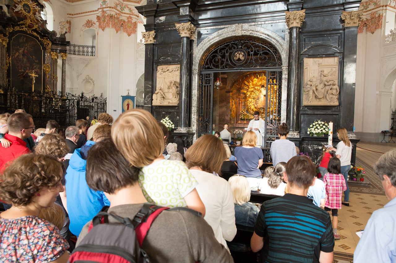 Kloster Einsiedeln Highlights beim Ausflugsziel Gottesdienst mitfeiern
