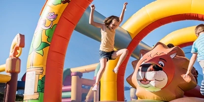 Voyage avec des enfants - Morschach - Rondos Kinderwelt mit grosser Hüpfburganlage - Sattel-Hochstuckli